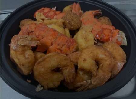 Fish & Chikzz: Lezatnya Hidangan Seafood dan Ayam di New Windsor