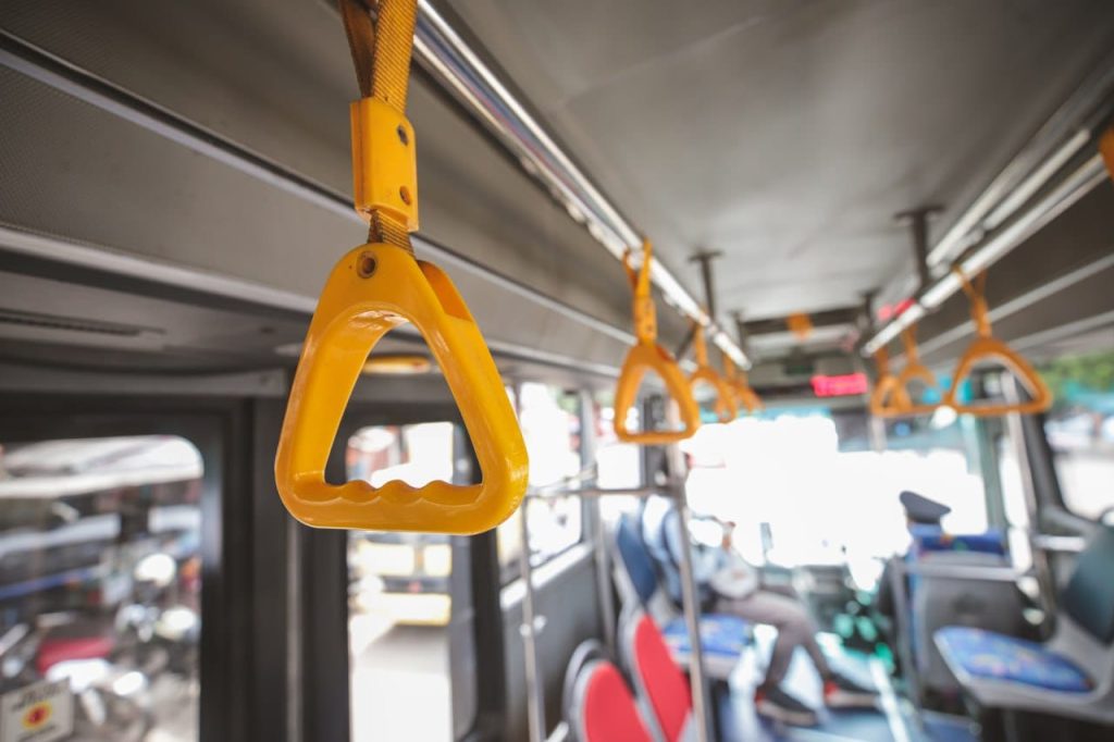 Ingin Wisata di Bandung Menaiki Bus Metro Jabar Trans? Begini Caranya 6