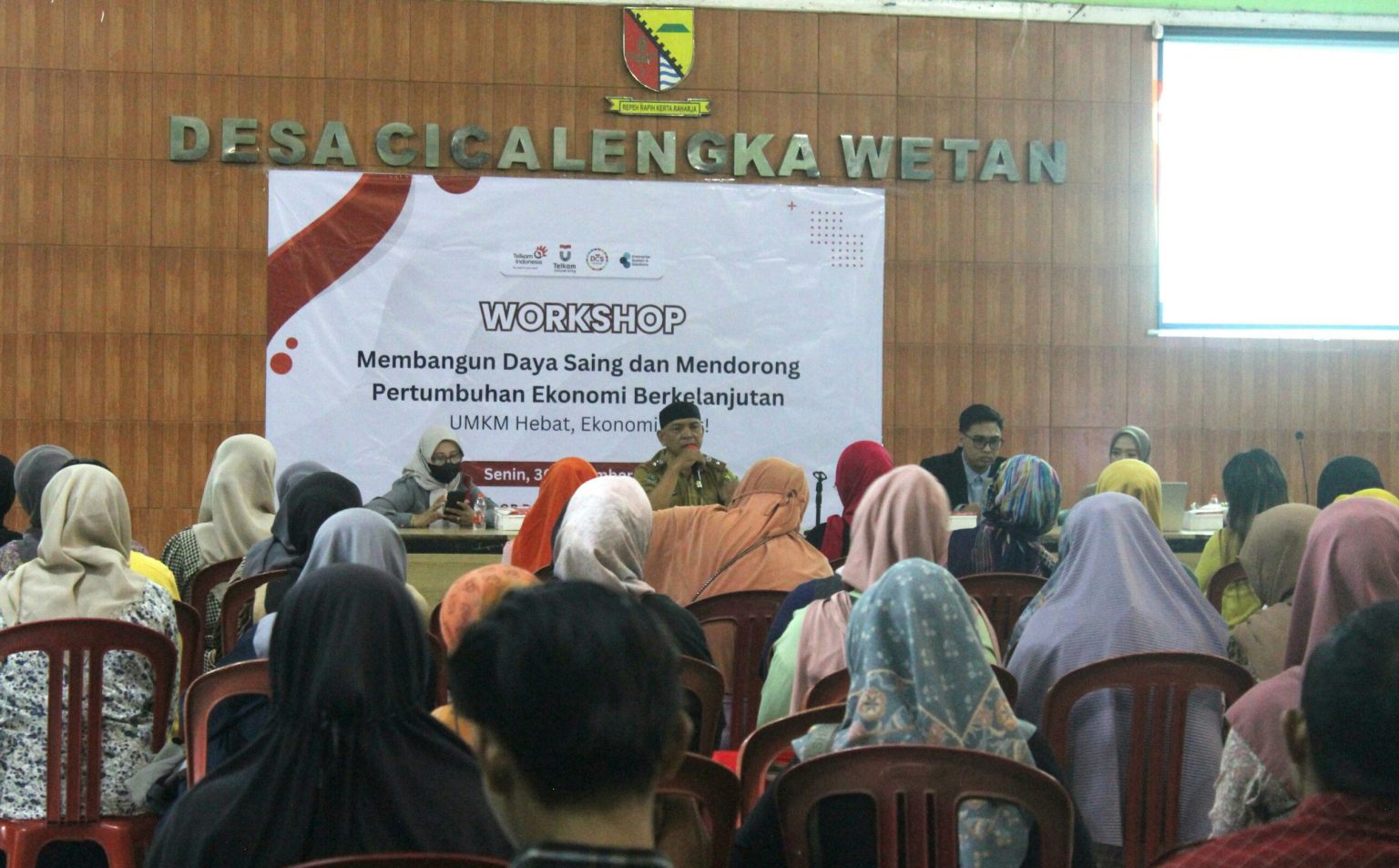 UMKM Desa Cicalengka Wetan Menuju Era Digital 6