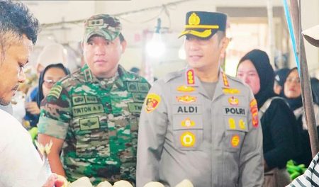 Pastikan Tak Ada Penimbunan Pangan Sambut Awal Ramadhan 2025, TNI-Polri Cek Pasar 5