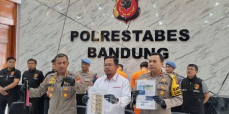 Duo Begal di Bandung yang Lukai Tangan Wanita Pakai Golok Tertangkap 7
