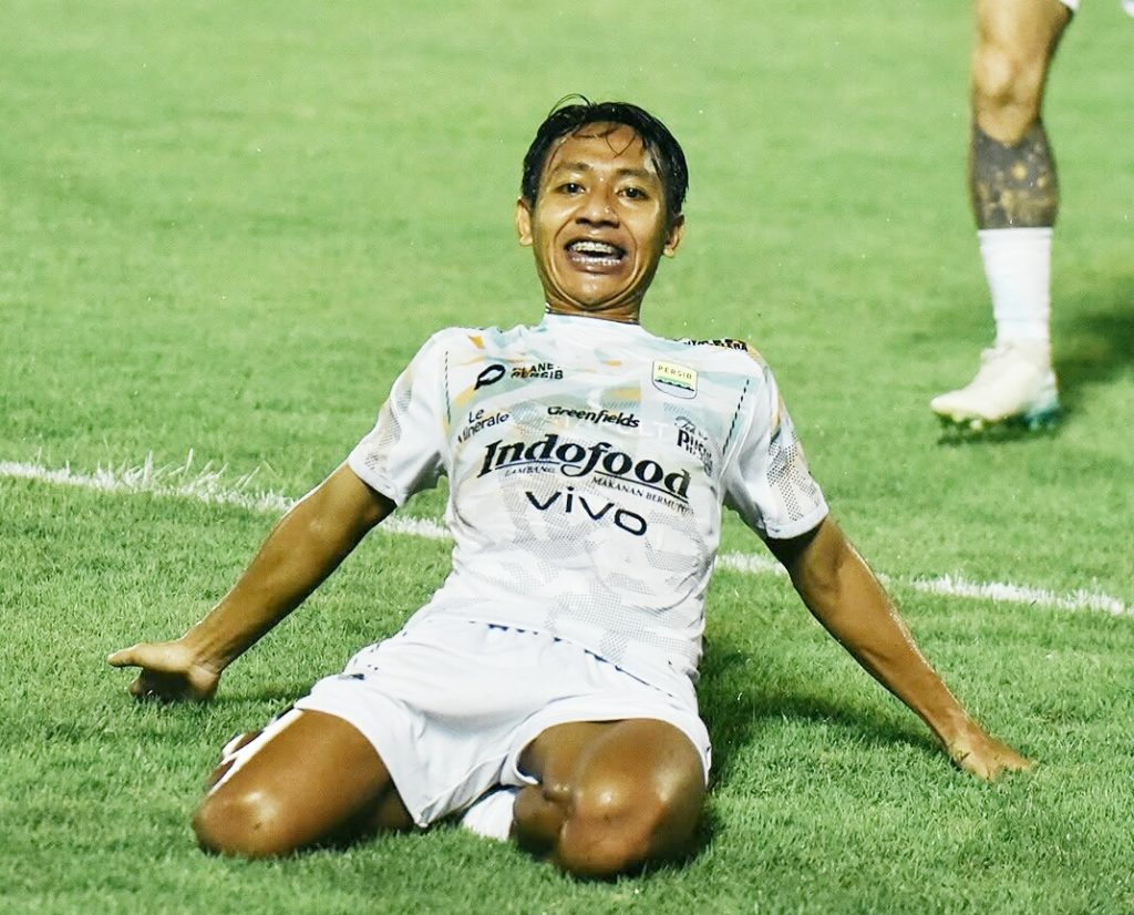 Semen Padang vs Persib Bandung: Rekap Pertandingan dan Performa Pemain Kunci 1