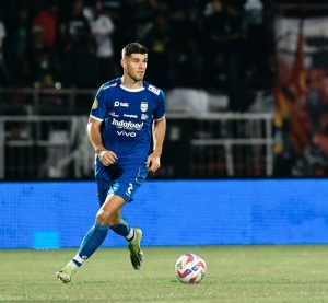 Nick Kuipers Berapa Musim di Persib? Ini Rekam Jejaknya 1 Nick Kuipers Berapa Musim di Persib (Instagram/@kuipersnick)