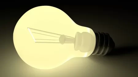 PLN Umumkan Tarif Listrik Terbaru 2025 per kWh (Ilustrasi/Pixabay)