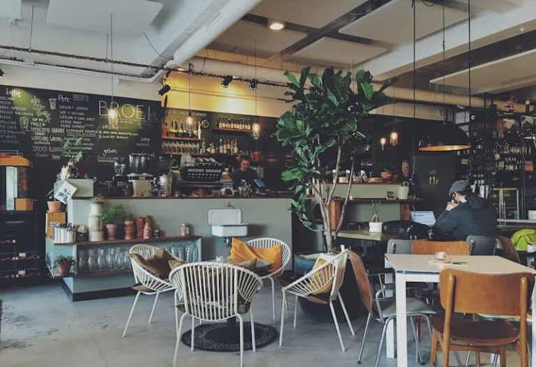 7 Rekomendasi Cafe dan Bakery Estetik di Bandung untuk Akhir Pekan